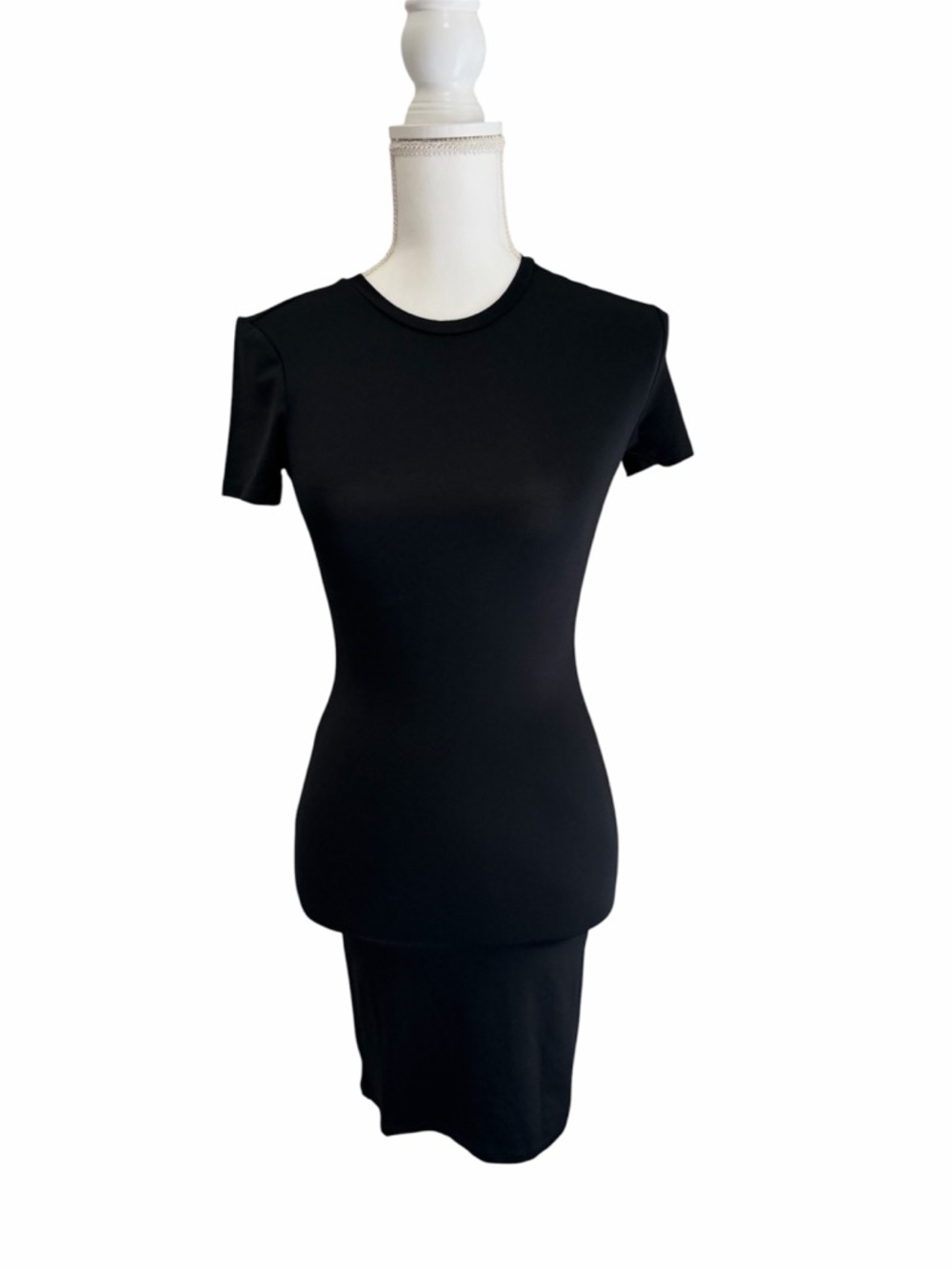 H&M Black Short Sleeve Fitted Tee